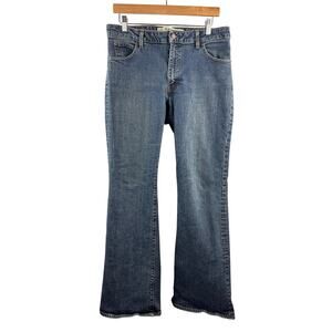 Women’s GAP Size 12 Medium Washed Blue Flared Jeans